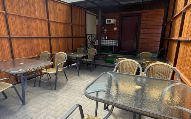 SALYuT Ejsk Hotel