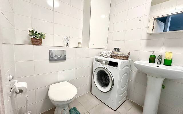 Viktory Apart Na Mkr Parkovy 1 Apartments