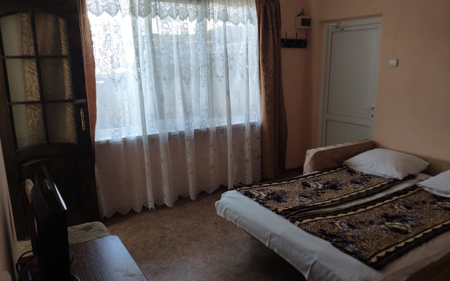 Domik V Loo Private House