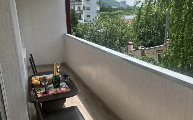 Romashka-Kmv Flat