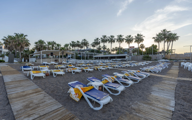 Lara Beach Homes