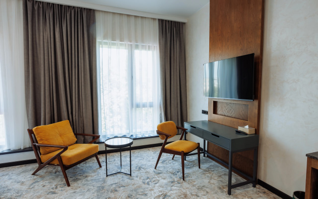 Aurum Garden Hotel