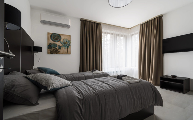 East Residence Airport Apartment