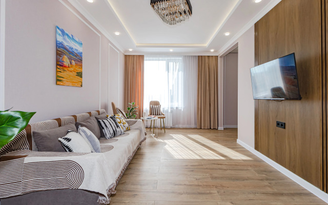 Trekhkomnatnie Ryadom S Trts Abu Dhabi Plaza Apartments