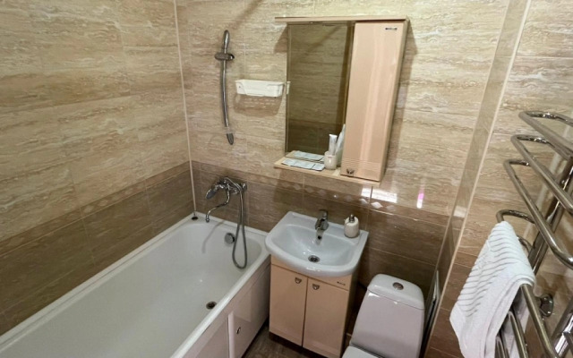 Na Verkhney Naberezhnoy 145/5 Flat (1)