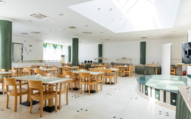 Adler Hotel