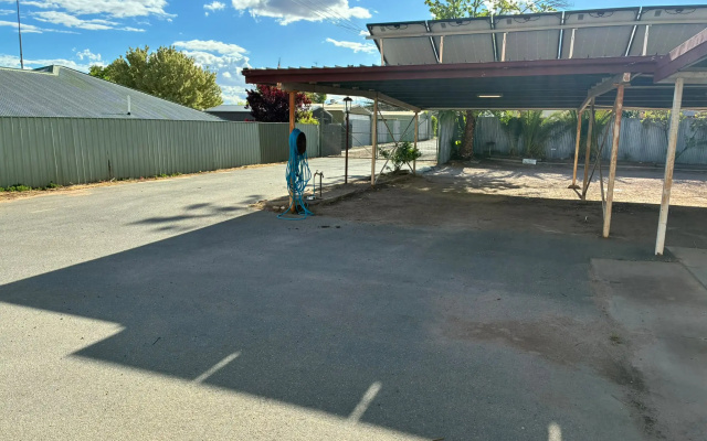 Gateway Motor Inn Mini hotel – Outside – Narrandera