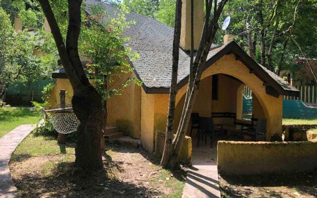 Polonezköy Country Club & Accommodation in the Wildlife Park