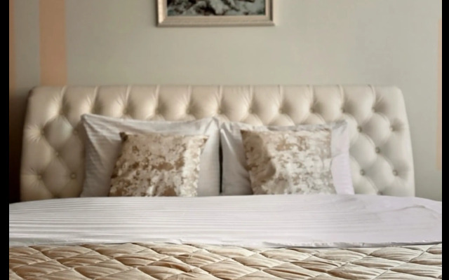 Квартира KliuchnikOFF просторная для командировочных 10 мин до ЖД