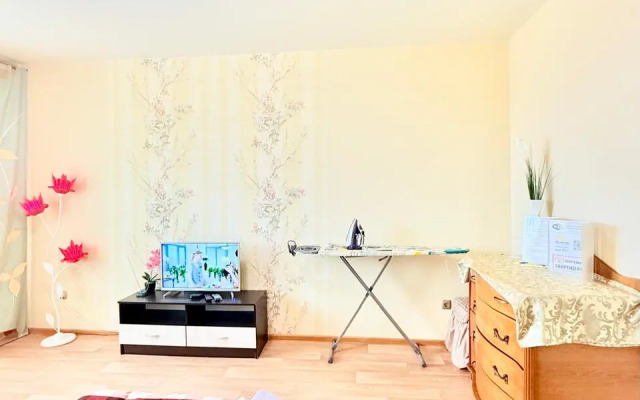 Квартира Полярная 7(1к)