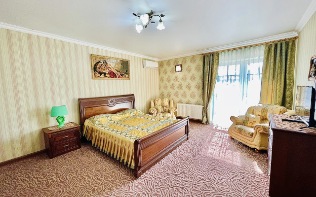 Отель Акварель