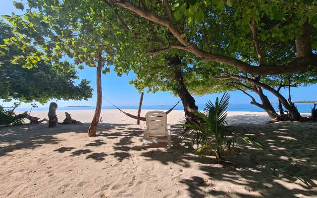 Kamadhoo Inn Guest House