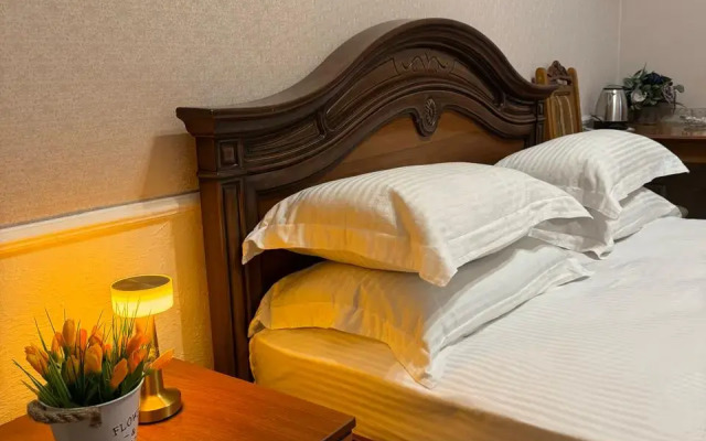 Nika Guest House