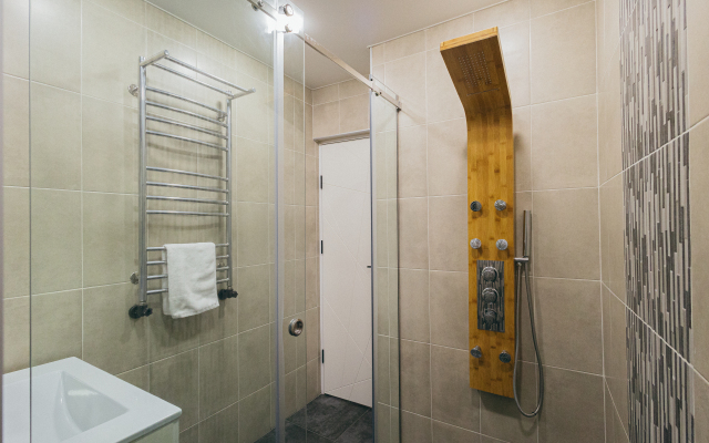 KeyGo #0077, 1 Bedroom, Saryan Street Apartments