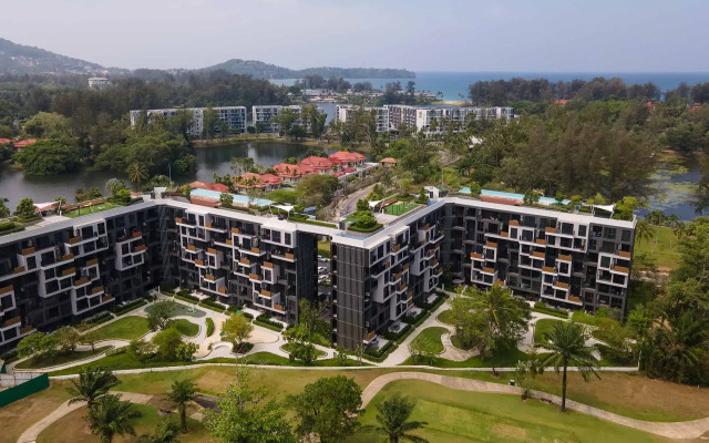 SkyPark 2BR Apt Apartments