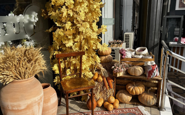 Ohu Palace Hotel & Restaurant