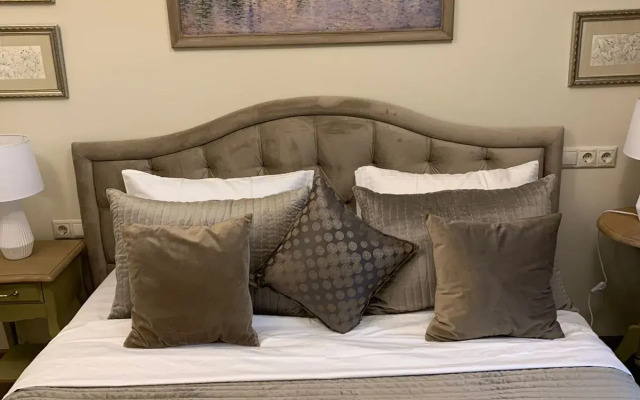 Royal Suite Apartments