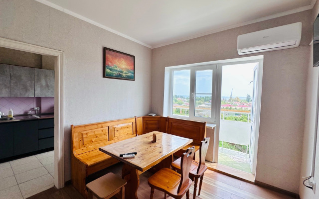 Flat S Balkonom Na Pochtovoy Ulitse