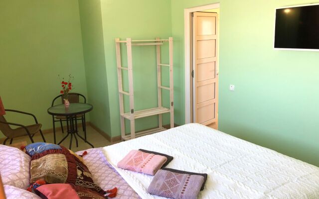 Mirabel Guest House