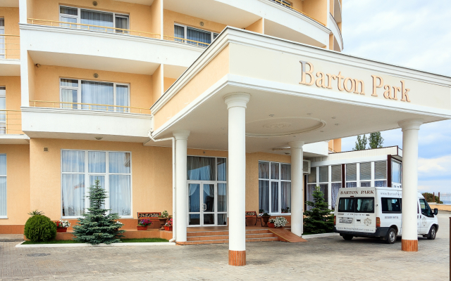 Отель Barton Park