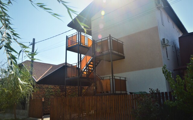 Latte Guest House