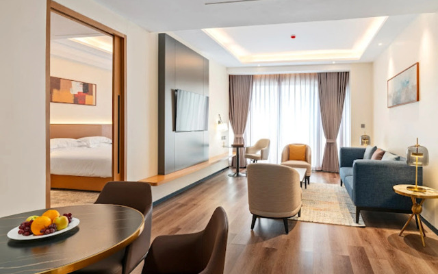 Bamus Sarovar Portico Hotel