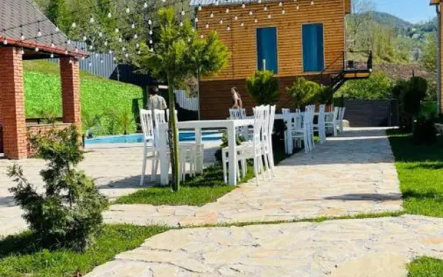 Akhalsheni House Hotel