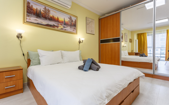 FortEstate Samoryi Mashela 2A 3 Apartments