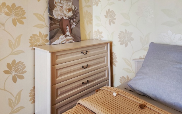 VolgaApart 2-х комнатная квартира