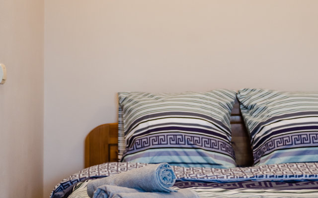 na Ulitse Novaya Bashilovka 4 Flat