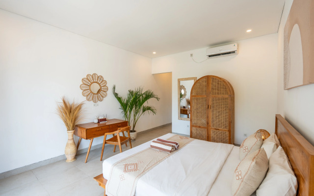 Вилла Spacious 4BR Mila Mou with rooftop