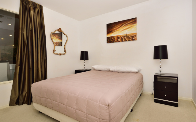 Best Located Two Bedroom in Auckland Apartments