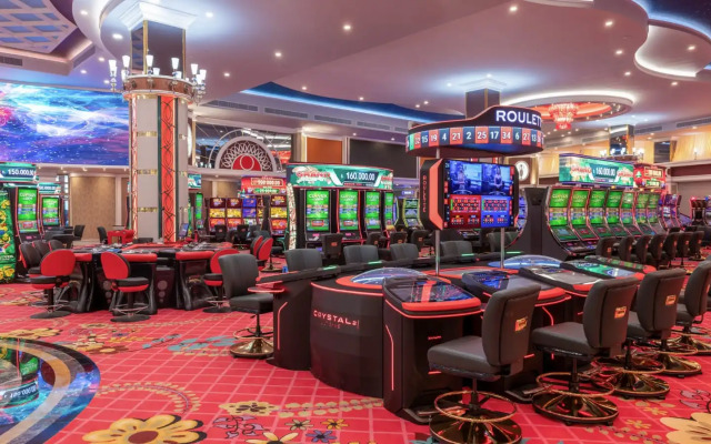 Merit Royal Gardens Hotel & Casino