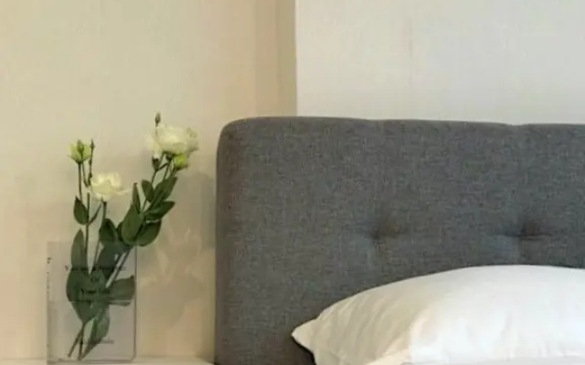 Pereulok Gorykogo 13 Flat