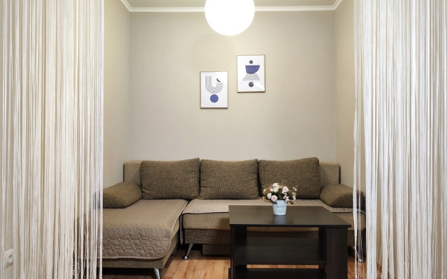 Panda Home v ZhK Evropeyskiy dlya bolshoy semi Apartments
