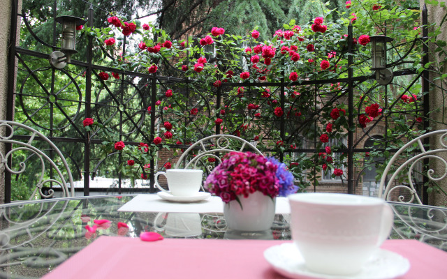 Iliani Hotel