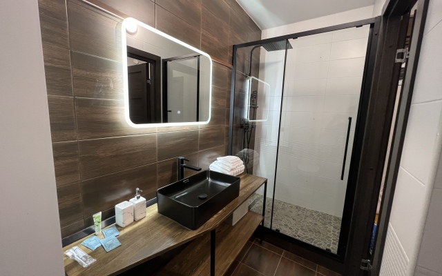 Moon Laith Apartments