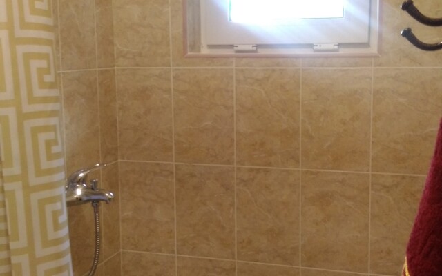 Tomichka Guest House