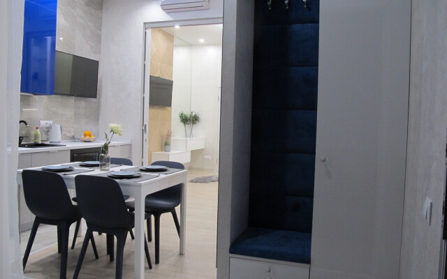 Na Bulvare Nadezhd 4/3 Apartments