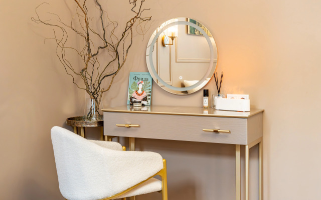 Luks dlya 2 chel nedaleko ot Nevskogo pr-ta Apartments
