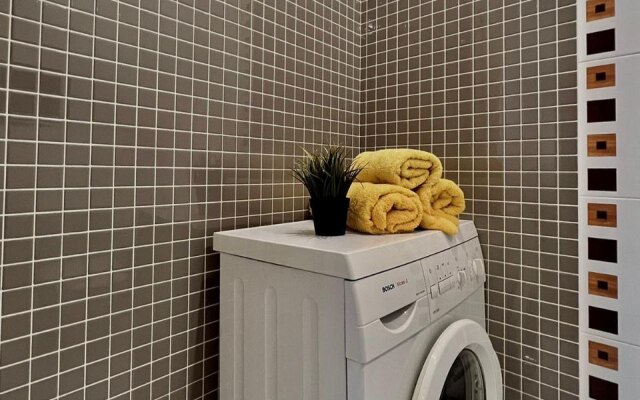 Apartamenty Uyutnaya Dvukhkomnatnaya Kvartira Ryadom S Tsumom