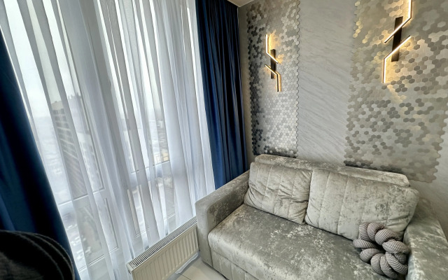 P. Buravtseva 16 (HouseVip26) Flat