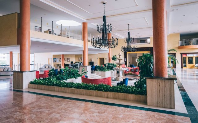 Отель Grand Muthu Golf Plaza Hotel & Spa
