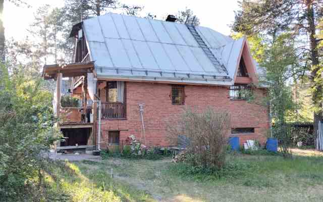 Частный дом Дом у реки в английском стиле