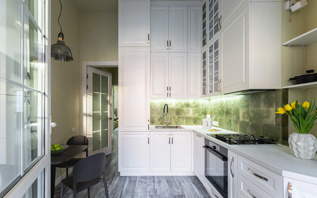 KeyGo #0118, 1 Bedroom, Near Republic Square Apartments