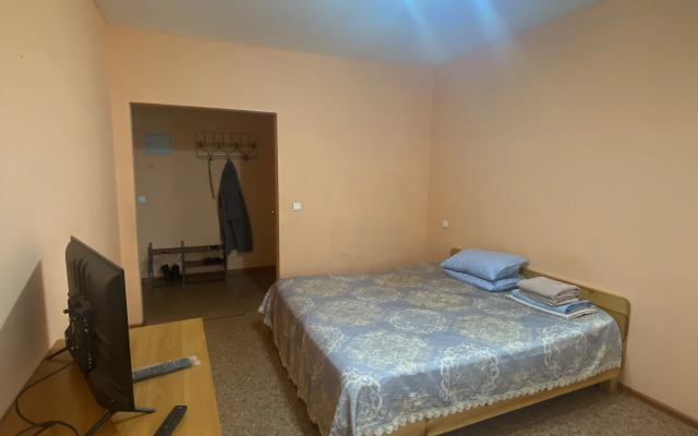 Na Proyezzhey Ulitse 25 Flat