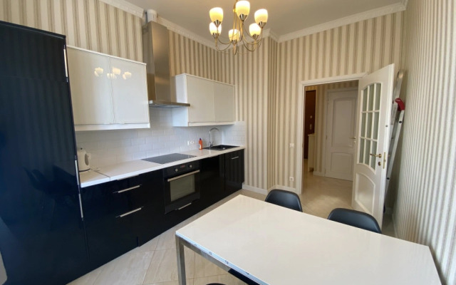 Samotsvet 16 Na Kievskoy 3 Apartments