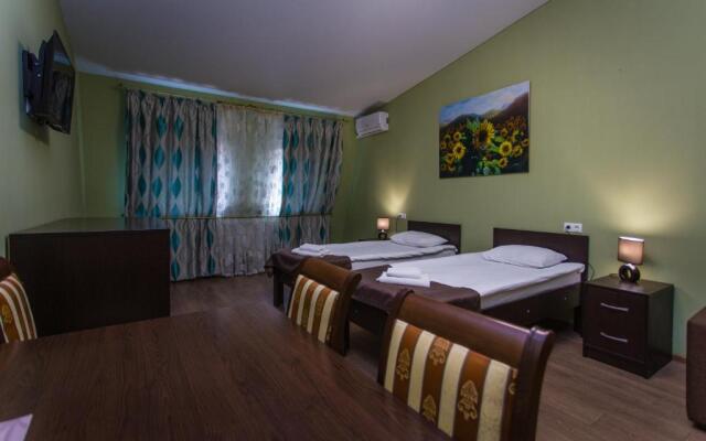 Tsvetnoj 5 Hotel