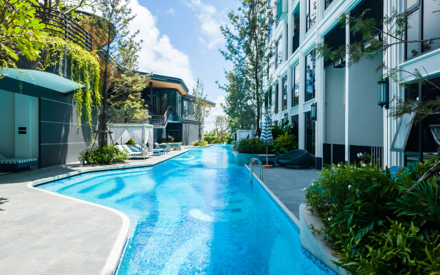 Studiya v Bellevue Lagoon Apartment