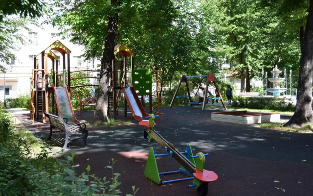 Апартаменты БонАпарт 2-х комнатные с джакузи на Студенческой 42